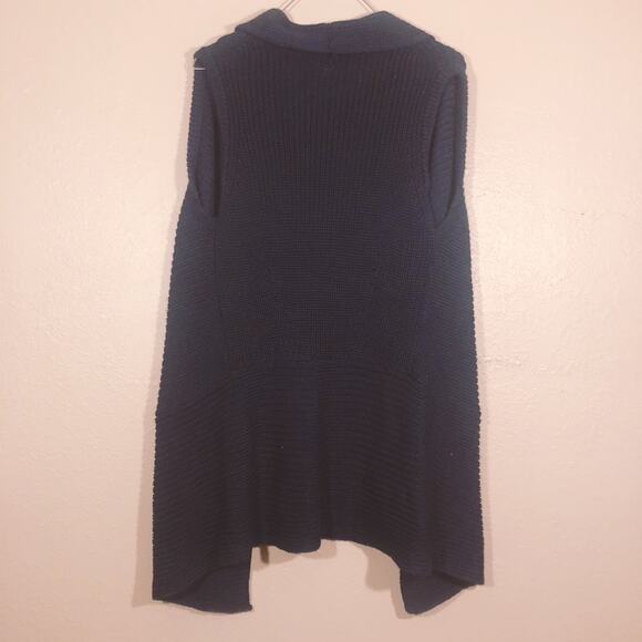 Chico's Solid Black Sleeveless Flowy Dark Academia Cardigan Sweater - Picture 4 of 7